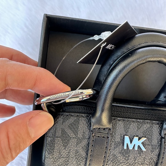Michael Kors Micro Duffle Keychain - Picture 3 of 7